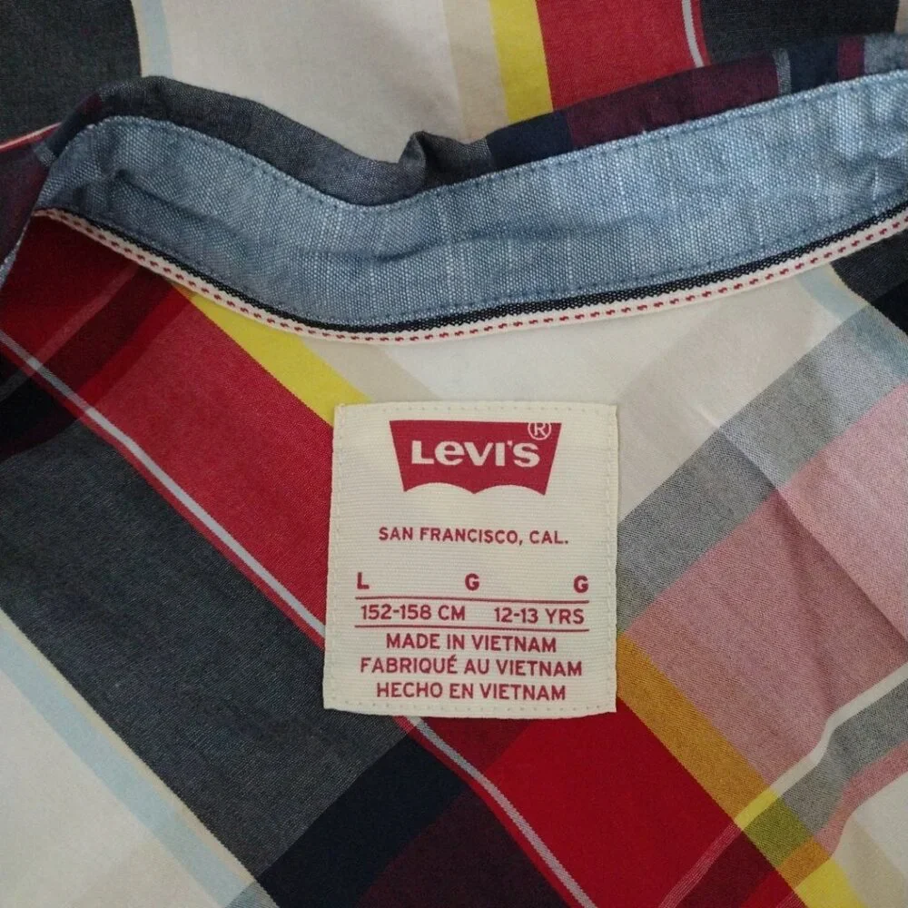 Levi’s Boys Youth Short Sleeve Casual Button Down Shirt Plaid Large (ages 12-13)